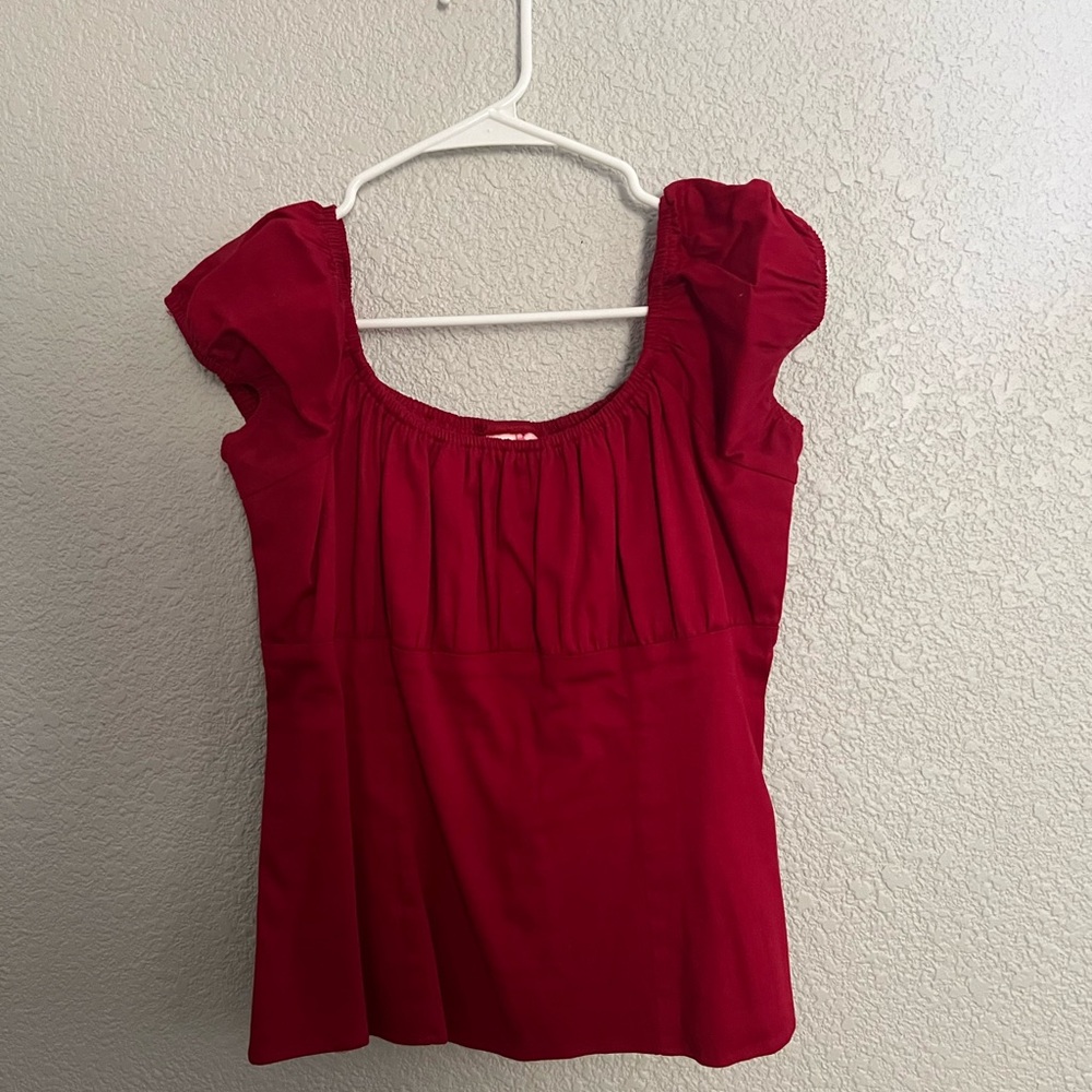 PUG peasant top